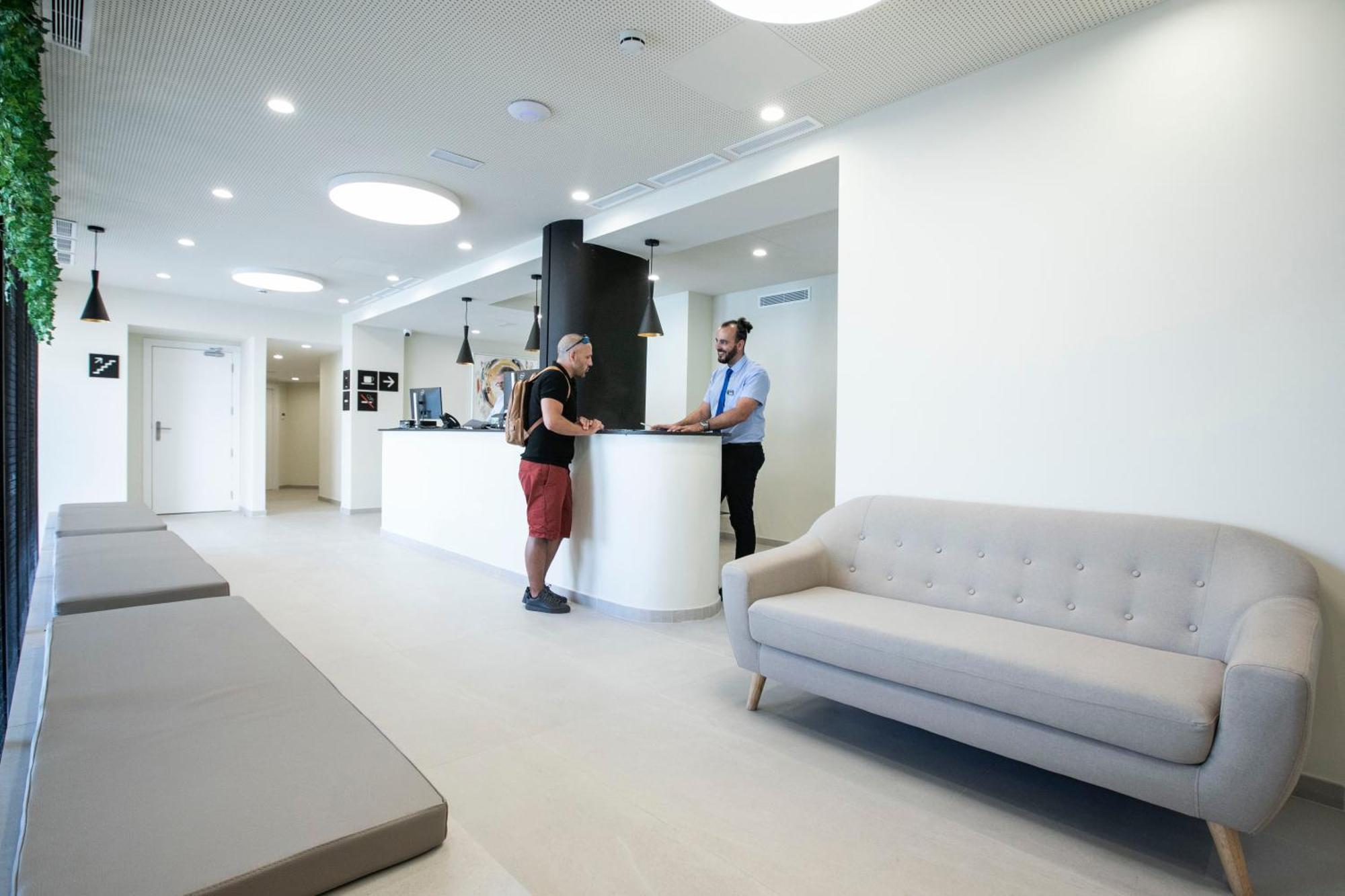 Hotel Coral Boutique By Gaiarooms L'Estartit Bagian luar foto