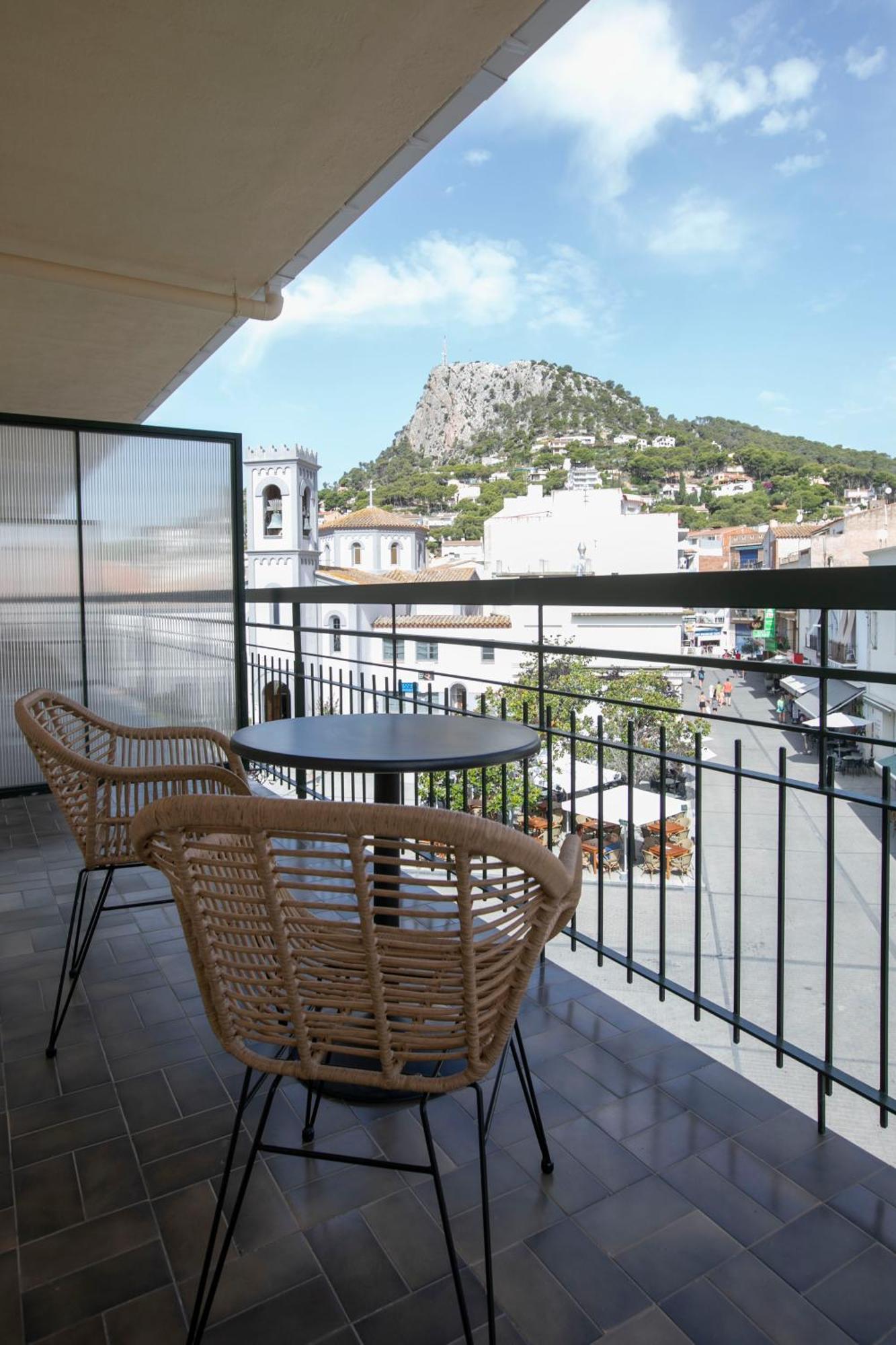 Hotel Coral Boutique By Gaiarooms L'Estartit Bagian luar foto