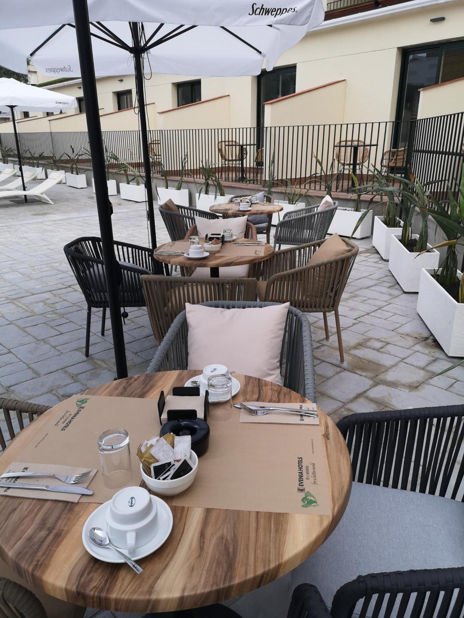 Hotel Coral Boutique By Gaiarooms L'Estartit Bagian luar foto